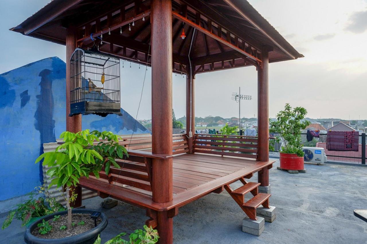 Готель Reddoorz Near Jalan Adi Sucipto Solo Екстер'єр фото